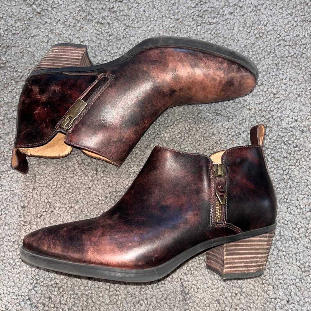 VIONIC WOMEN'S CECILY WATERPROOF ANKLE BOOTIE DISTRESSED MARBLED CHOCOLATE - 8